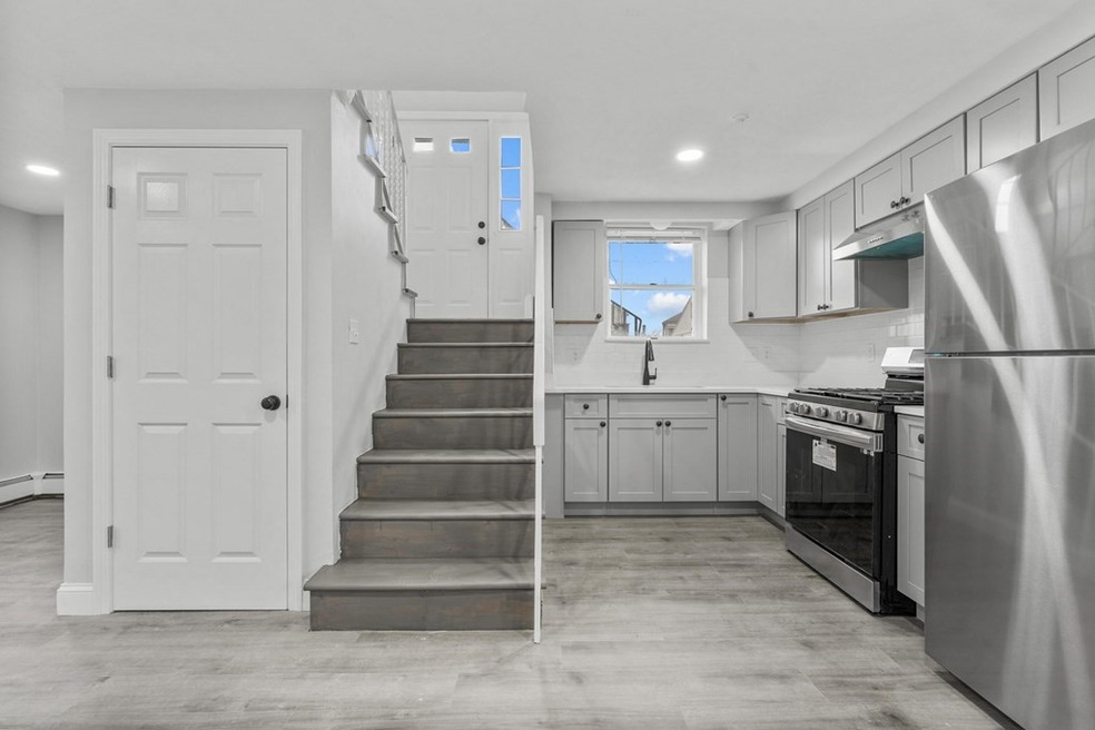 88 Shute St unit 1, Everett, MA 02149 - photo 1