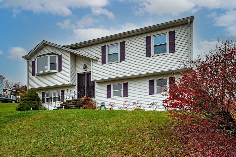 52 Cimarron Rd, Middletown, CT 06457 - photo 1