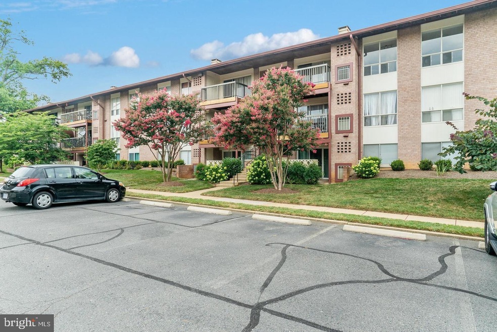 202 Park Terrace Ct SE unit 22, Vienna, VA 22180 - photo 1