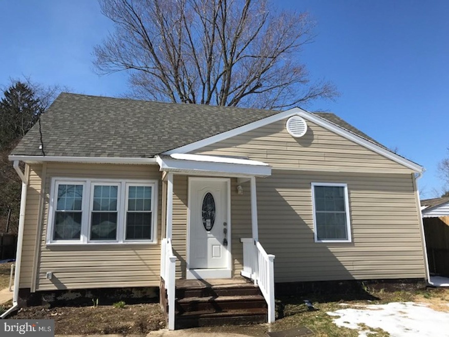 213 Patricia Ln, Runnemede, NJ 08078 - photo 1