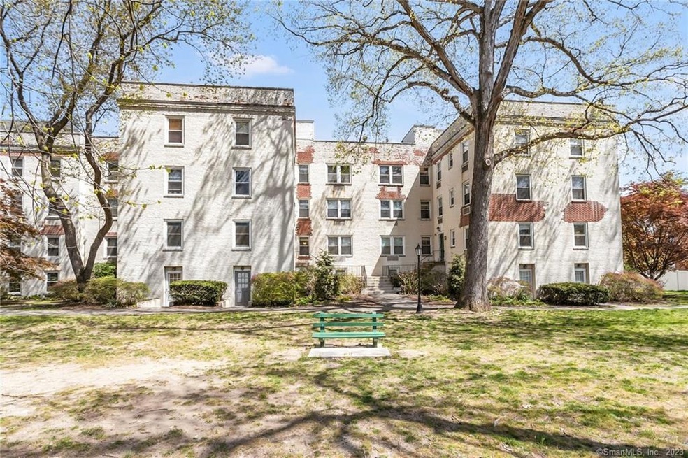 140 Summer St unit 3C, Stamford, CT 06901 - photo 1