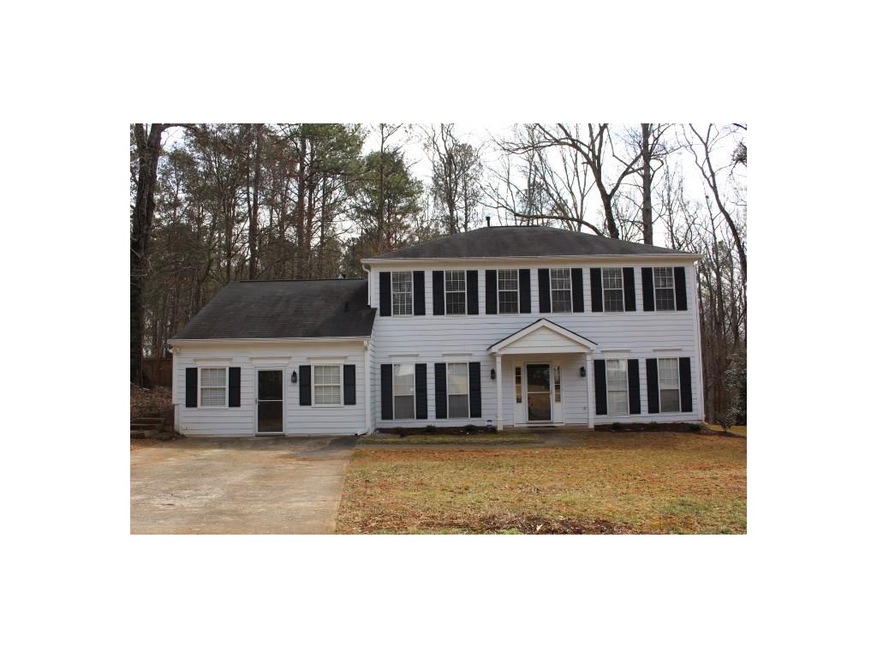 Wonderful Traditional Home on Culdesac Lot