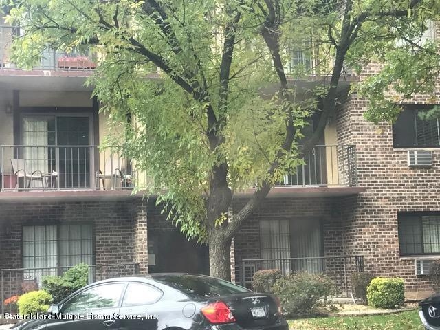 29 Donna Ct unit 8, Staten Island, NY 10314 - photo 1