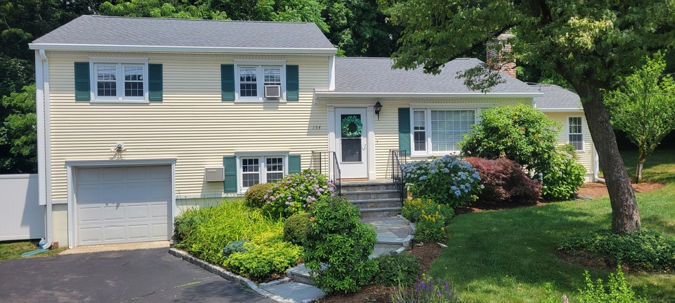 154 Compo Rd N, Westport, CT 06880 - photo 1