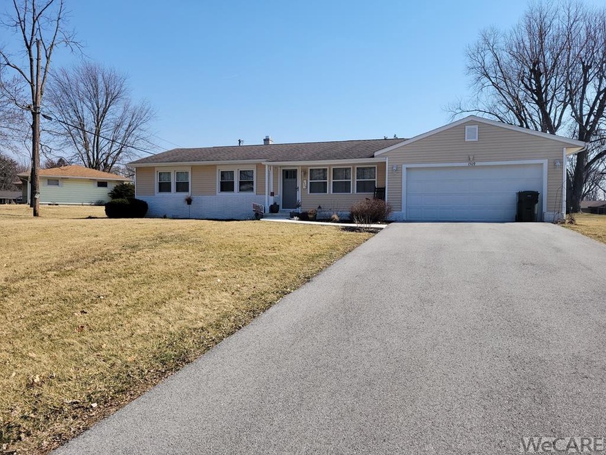 1509 Walnut Ct, Lima, OH 45805 - photo 1