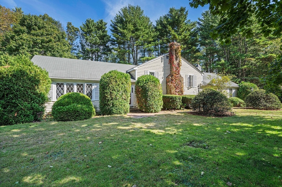 12 Colonel Mansfield Dr, Scituate, MA 02066 - photo 1