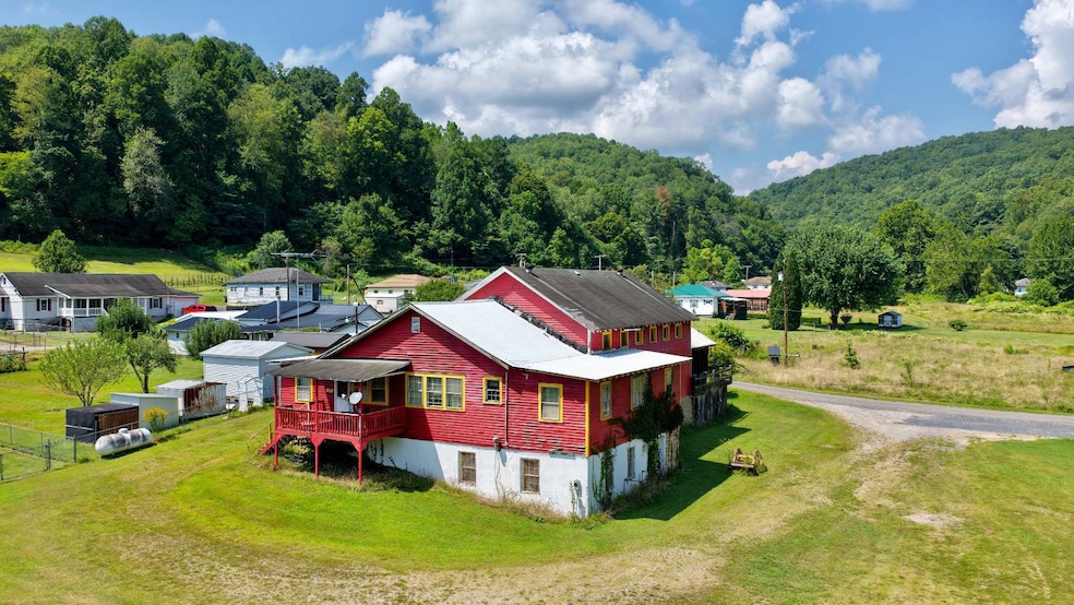 36 Rabbit Run Rd, Cunard, WV 25840 - photo 1