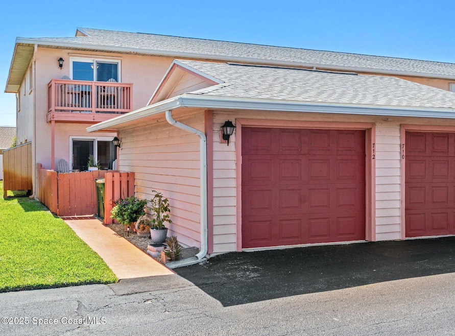 712 Sea Palm Ln, Satellite Beach, FL 32937 - photo 1