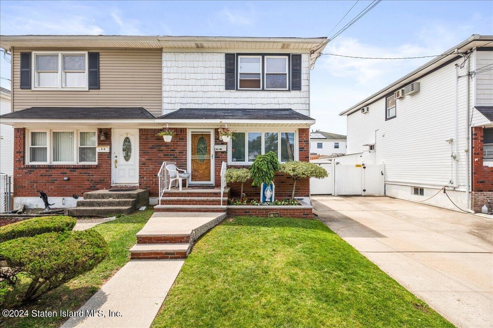 102 Park St, Staten Island, NY 10306 - photo 1