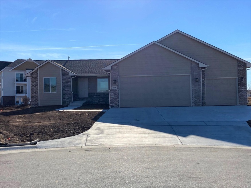 10537 Sondra Ct, Maize, KS 67101 - photo 1