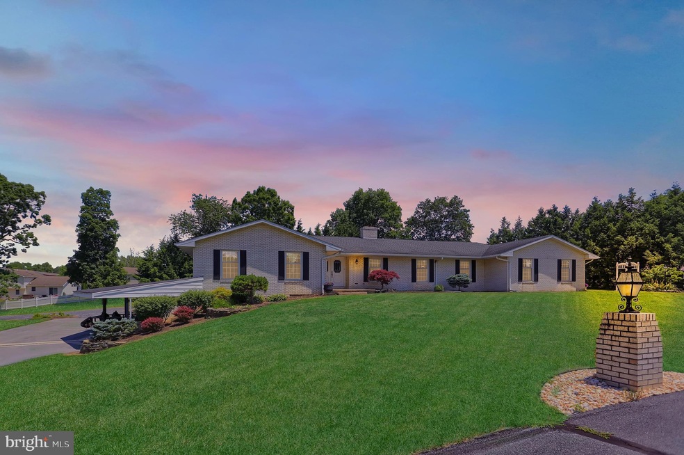 201 North Ave, Chambersburg, PA 17201 - photo 1