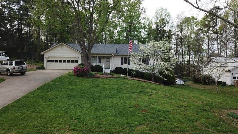 5210 Strickland Rd, Flowery Branch, GA 30542 - photo 1