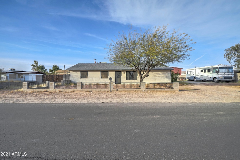 10504 E Boulder Dr-1