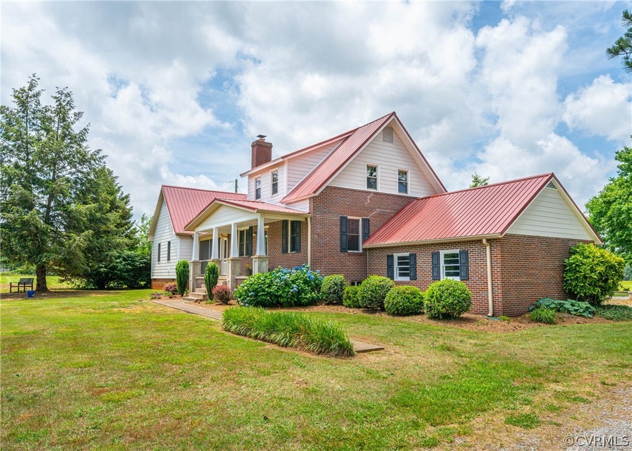 STUNNING 1924 CAPE STYLE HOME IN EASTERN POWHATAN!