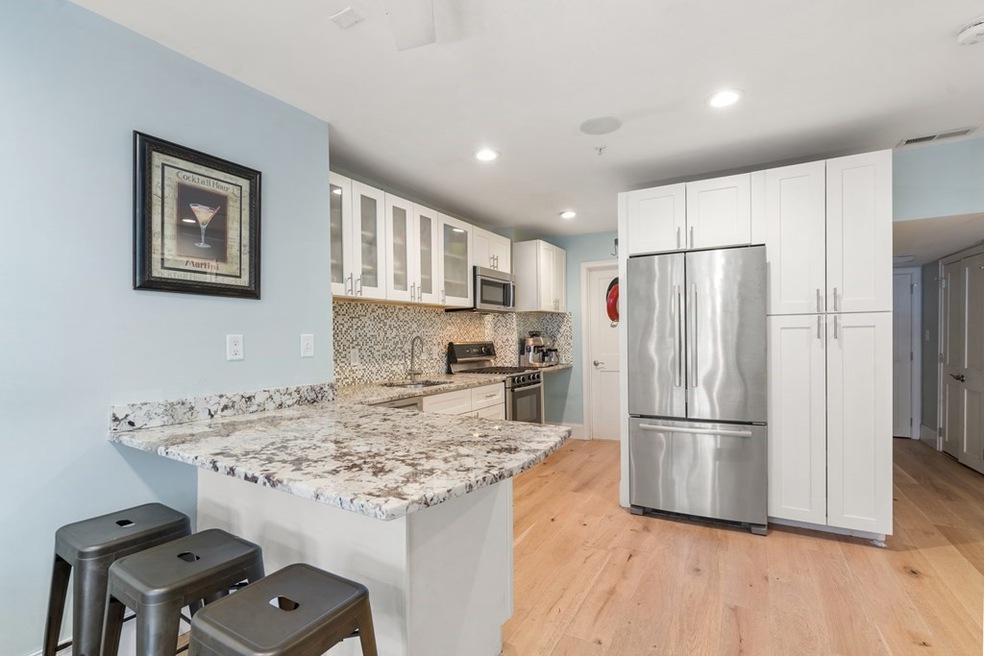 37 Charter St unit 1, Boston, MA 02113 - photo 1