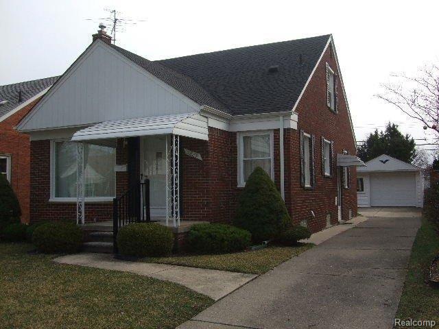 GREAT CURB APPEAL