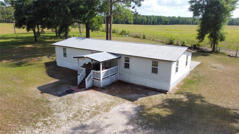9556 SW Us Highway 27, Fort White, FL 32038 - photo 1
