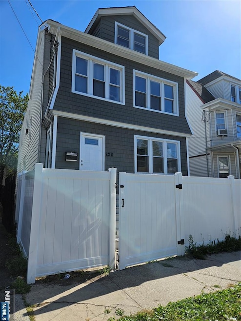 For Rent $2,300/month