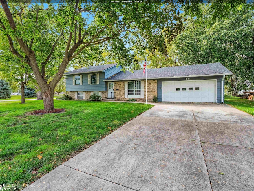 524 S Western St, Stuart, IA 50250 - photo 1