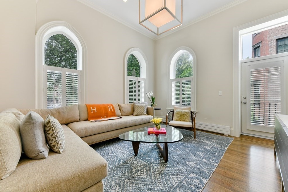 5 Greenwich Park unit 5, Boston, MA 02118 - photo 1