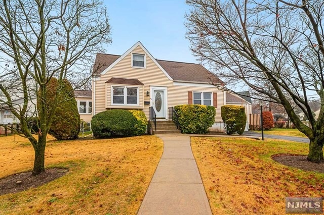 83 Berdan St, Rochelle Park, NJ 07662 - photo 1