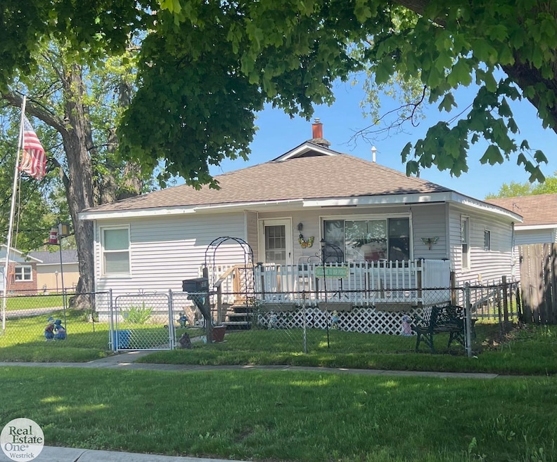 2023 Minnie St, Port Huron, MI 48060 - photo 1