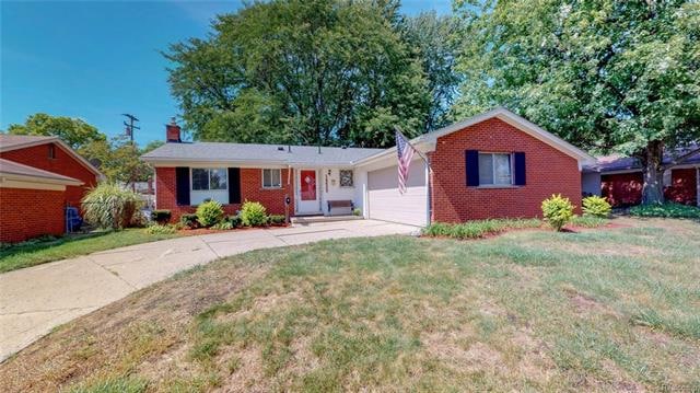 02_14629HubbardStreet209052018_120019_mls.jpg