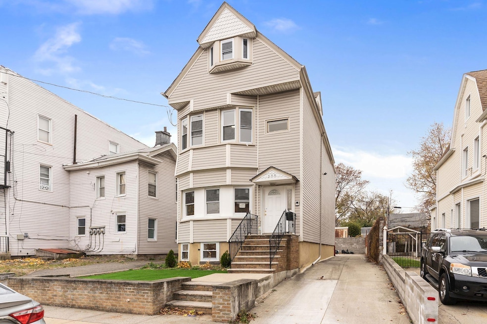 Sold $815,000 • Co-Listing Agent