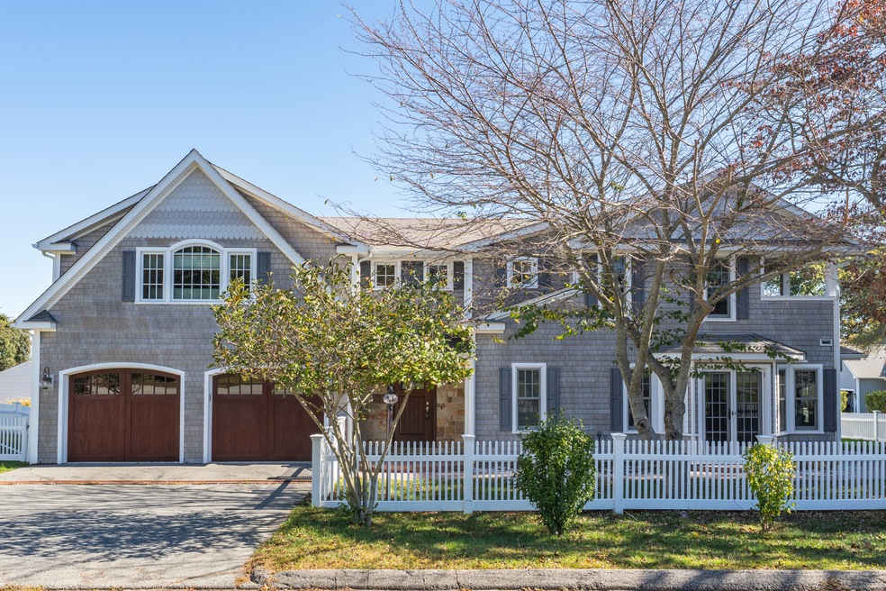 35 Bellaire Rd, Niantic, CT 06357 - photo 1