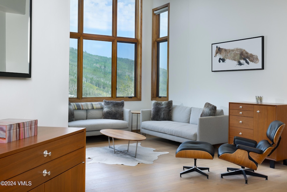 HighlandsRanch407_Living3