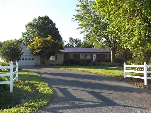 1317 Southmont Dr, Asheboro, NC 27205 - photo 1