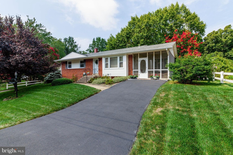 13307 Cleveland Ln, Fort Washington, MD 20744 - photo 1