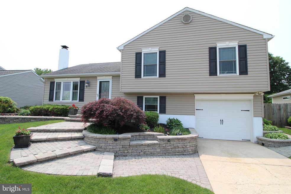 413 Musket Dr, Morrisville, PA 19067 - photo 1