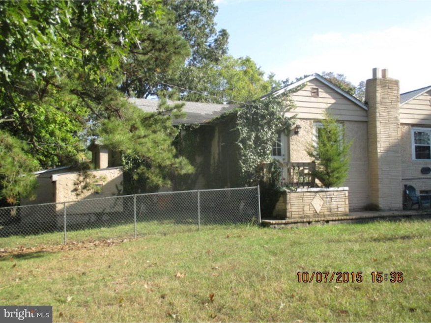 735 E Linden Ave, Lindenwold, NJ 08021 - photo 1
