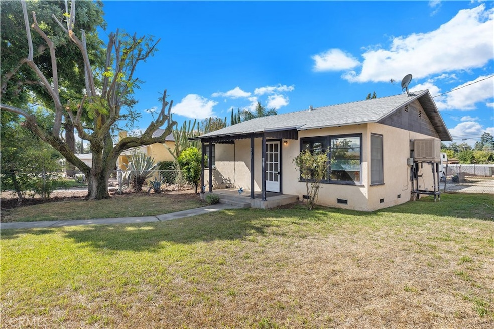 713 Michigan Ave, Beaumont, CA 92223 - photo 1