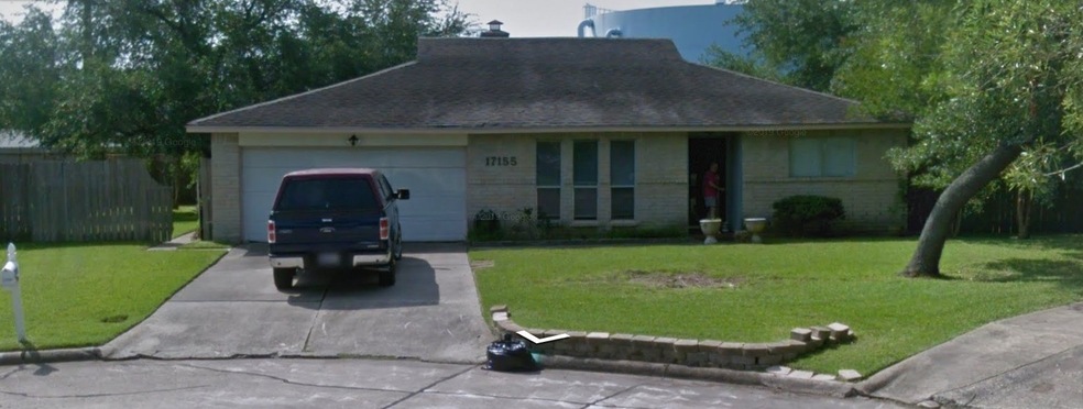 17155 Barcelona Dr, Friendswood, TX 77546 - photo 1