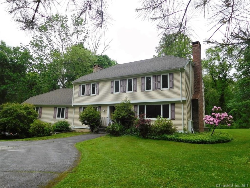 186 Lonetown Rd, Redding, CT 06896 - photo 1