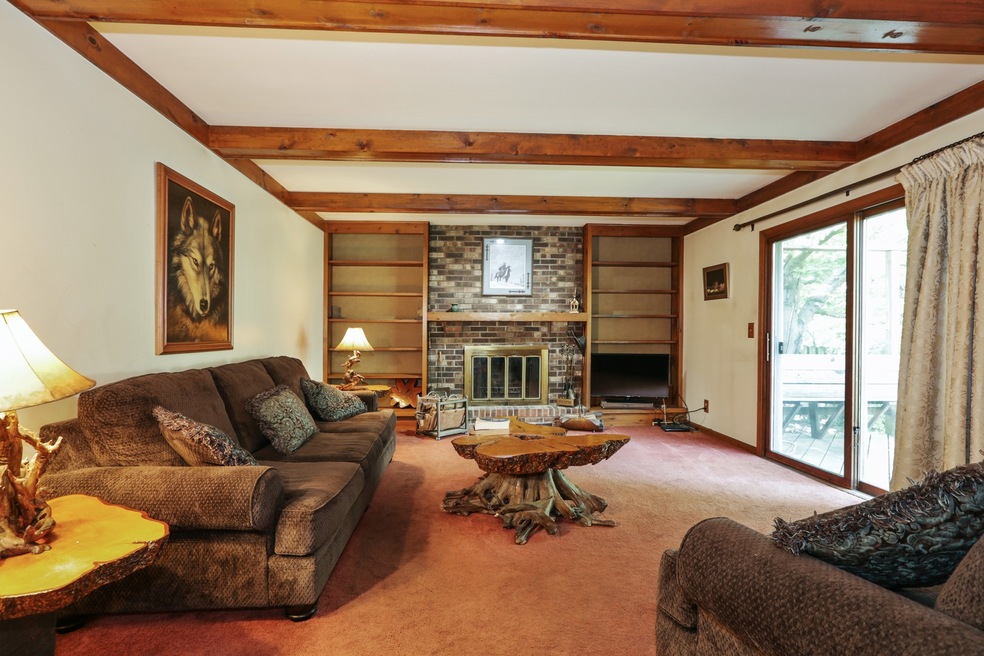 842 Twisted Oak Ct, Algonquin, IL 60102 - photo 1