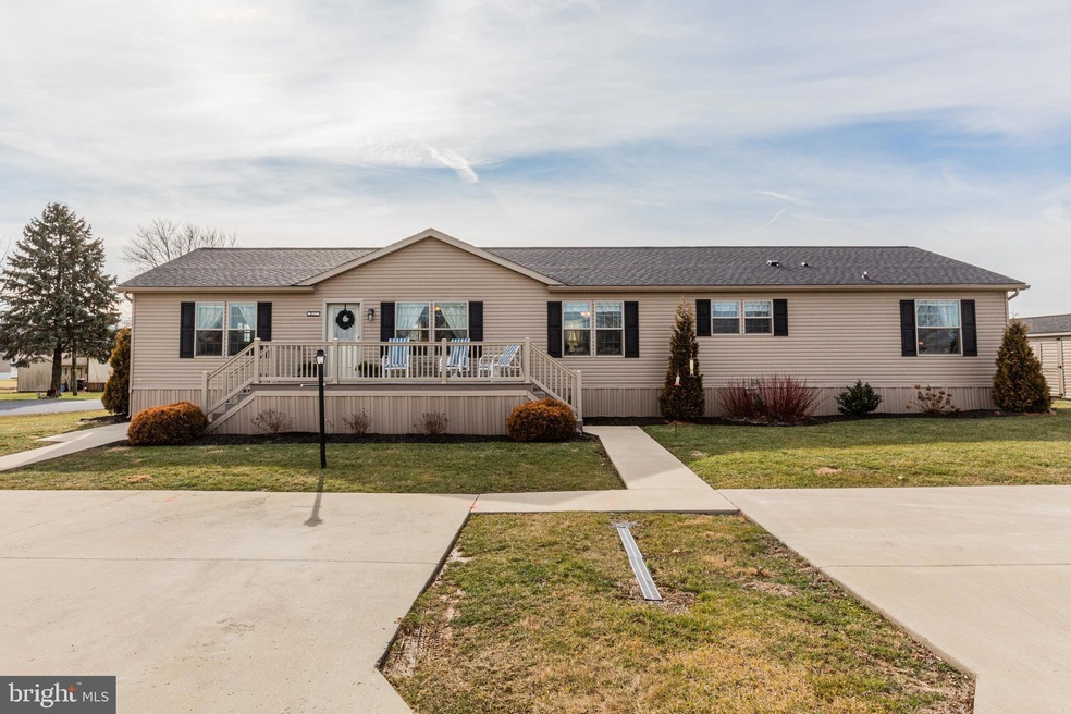 25 Daryl Ln, New Holland, PA 17557 - photo 1