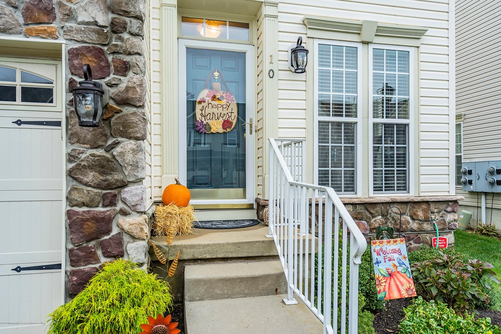 10 Coral Front entry
