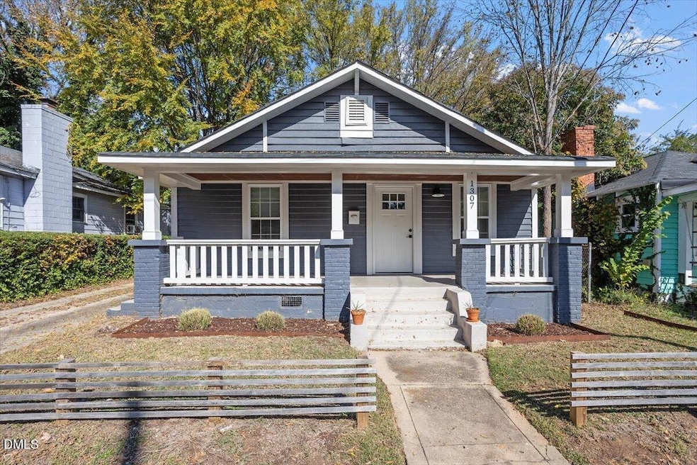 02-1307 E Jones St [2616196]_02