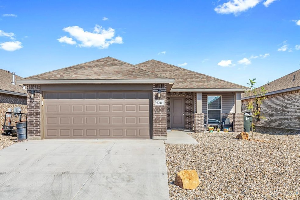 1315 Red Cliff Ave, Odessa, TX 79765 - photo 1