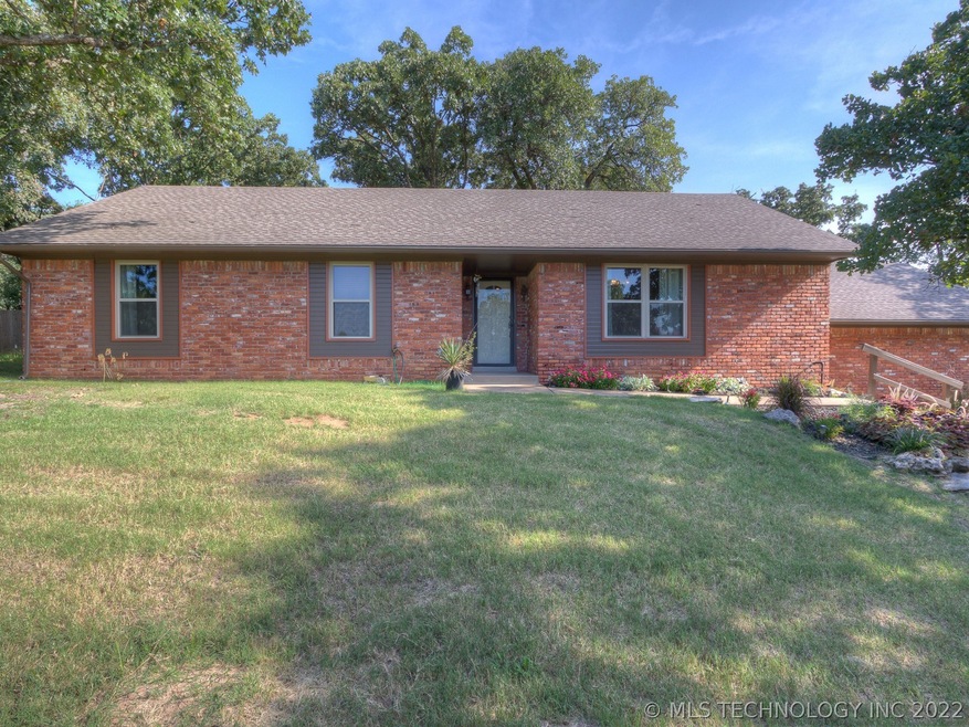 205 Sherlyn Ln, Sapulpa, OK 74066 - photo 1