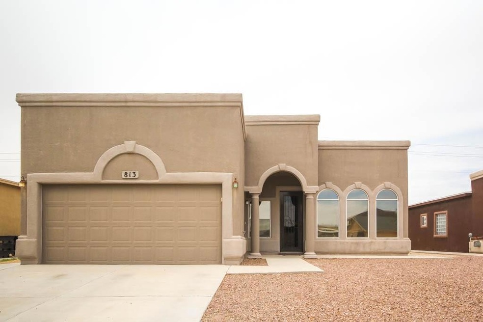 813 Desert Bush Dr, El Paso, TX 79928 - photo 1