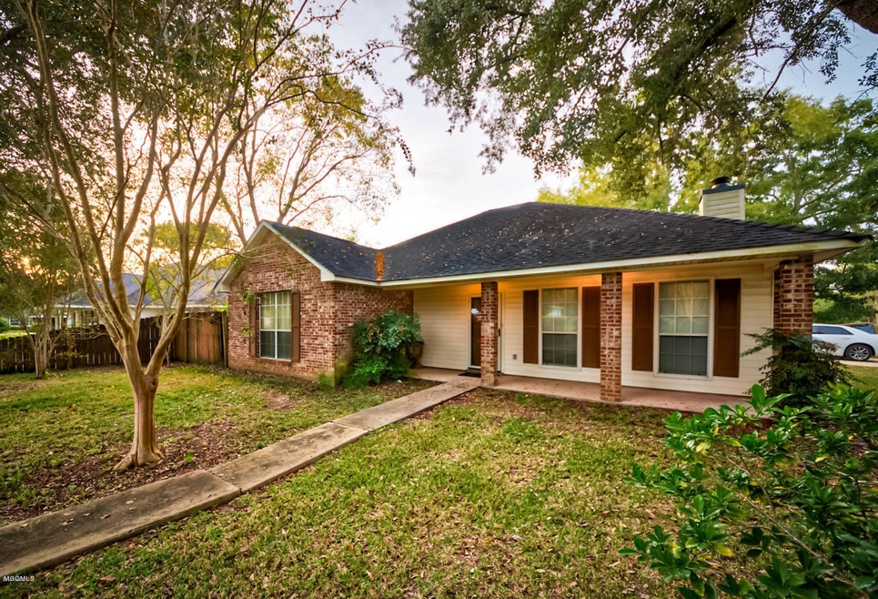 1211 East Pass road elev