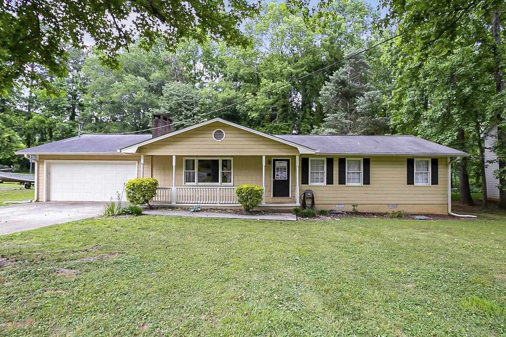 5596 Seminole Way, Acworth, GA 30102 - photo 1