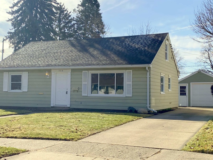 1619 Lenore Ave, Lansing, MI 48910 - photo 1