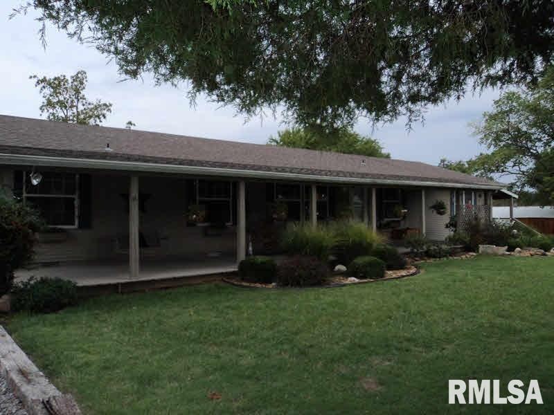 1205 Dorris Heights Rd, Harrisburg, IL 62946 - photo 1