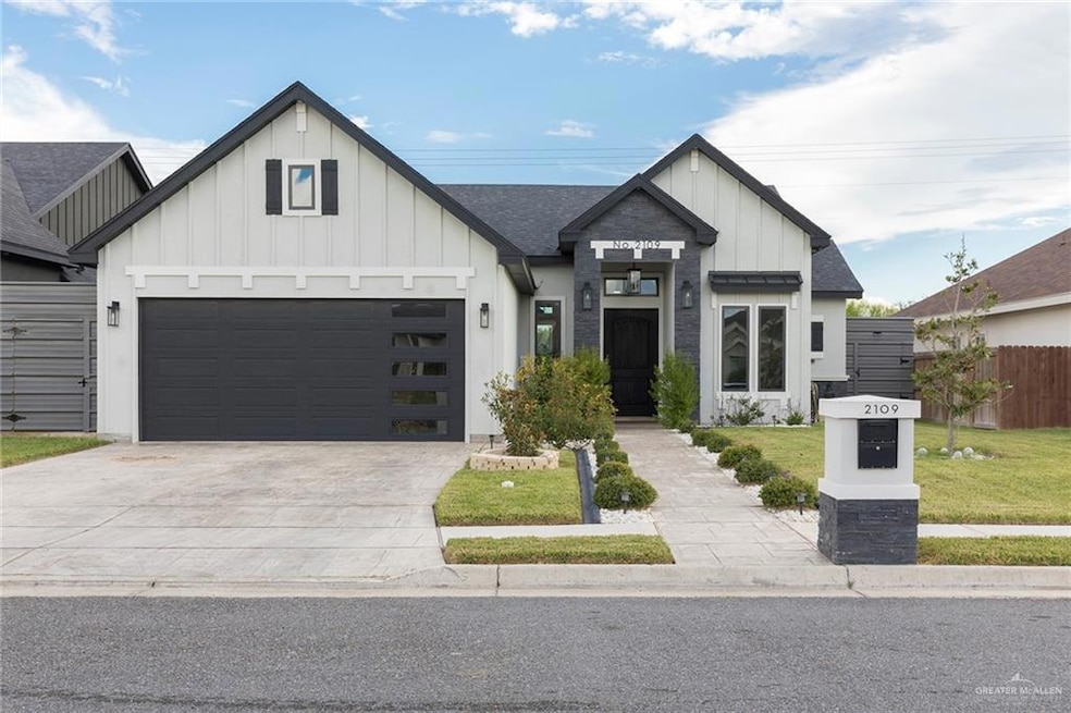 For Rent $2,200/month