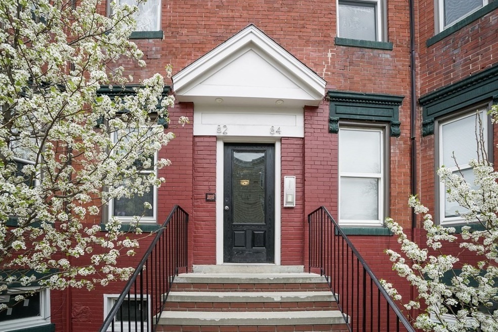 82 Shepton St unit 1, Dorchester Center, MA 02124 - photo 1